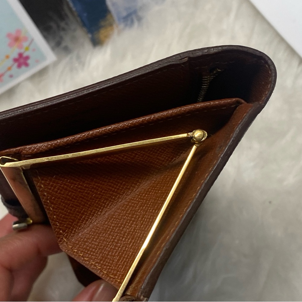 🤩MONOGRAM WALLET🤩 - Picture 10 of 16